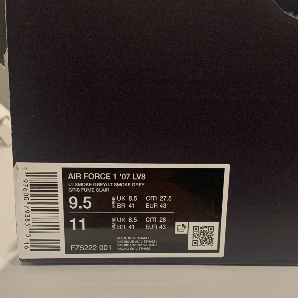 NWB Nike Air Force 1 07 LV8 Smoke Gray Mens Sneakers sz 9.5 - Picture 11 of 14